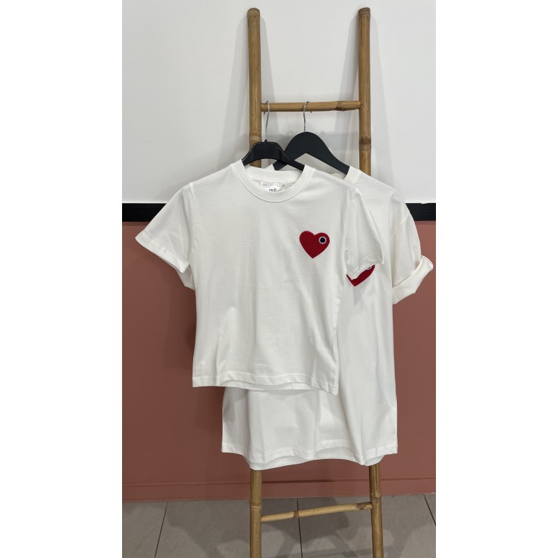 TSHIRT BLANC COEUR ROUGE ENFANT TSHIRT BLANC COEUR ROUGE ENFANT